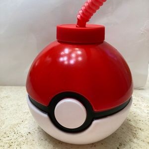 Pokemon 21 fl oz Cup With Straw